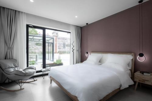 Shanghai Hills &The Poolhouse Retreat Close to Shanghai Disney Resort
