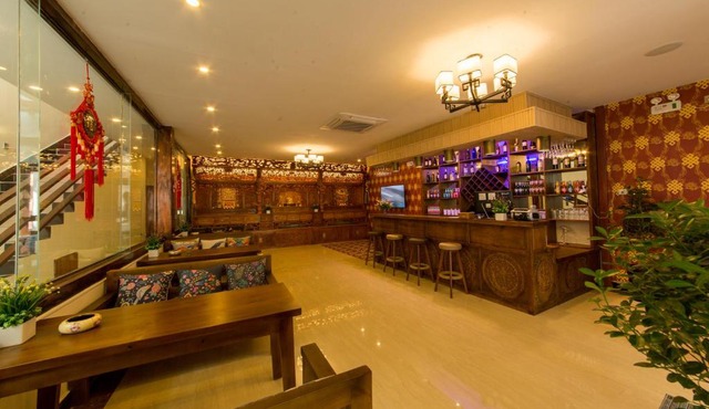 Shangri_La Lamtin Youth Hostel