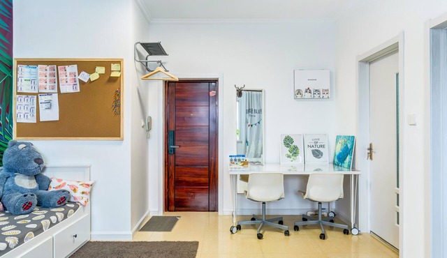 Shark Apartment