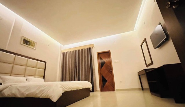 Shayan Resort