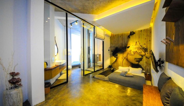 Shen Cang Courtyard Hotel