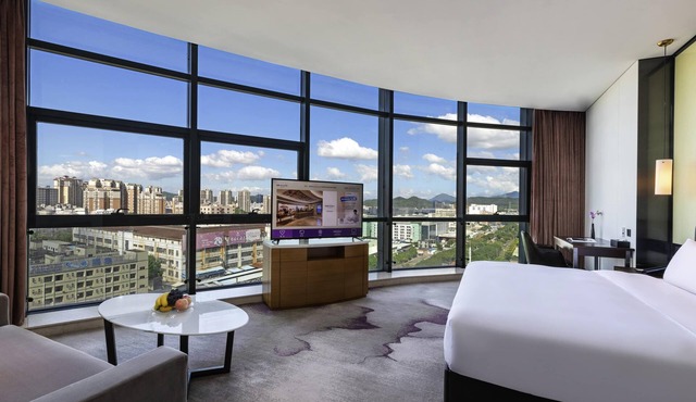 Shenzhen Longgang Kunyi Mercure Hotel