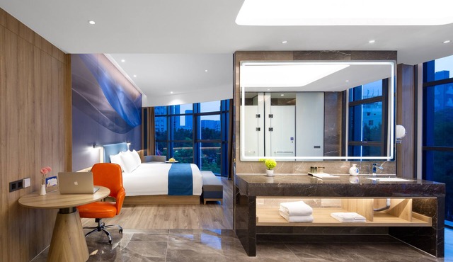 Shenzhen Naive S Hotel (Xili Metro Station Store)