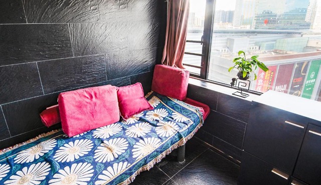 Shenzhen Style Apartment