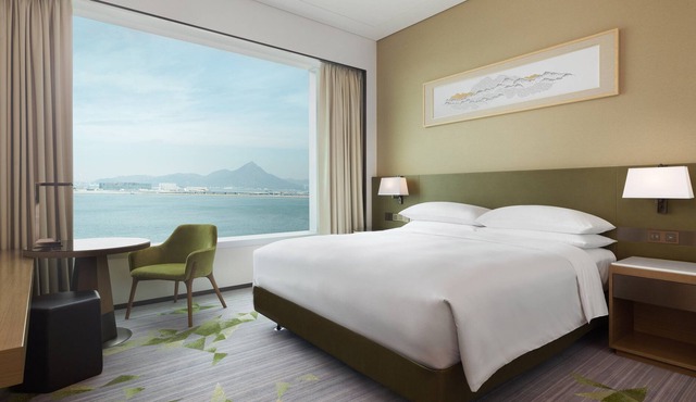 Sheraton Hong Kong Tung Chung Hotel