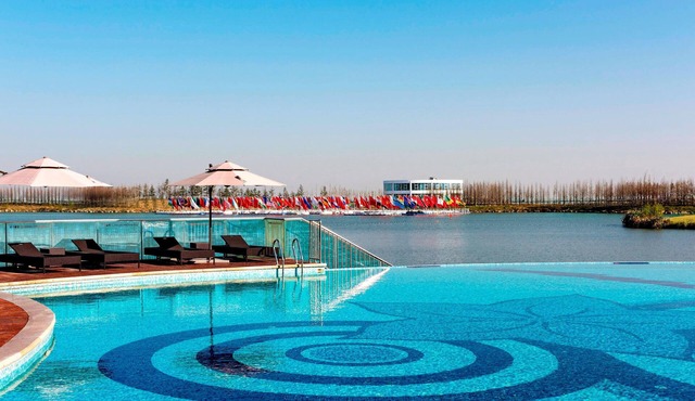 Sheraton Huzhou Taihu Lake Hot Spring Resort & Spa