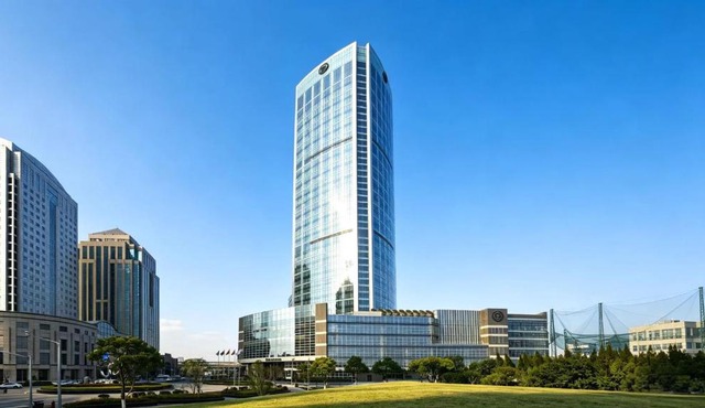 Sheraton Shanghai Waigaoqiao Hotel