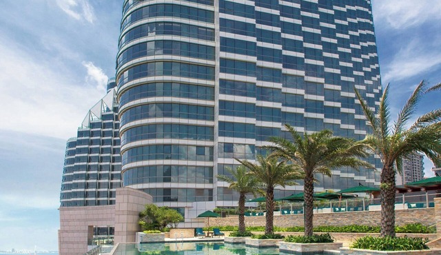 Sheraton Zhanjiang Hotel