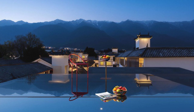 SIXI GOLDEN SUNRISE SOUND SLEEP HOTEL