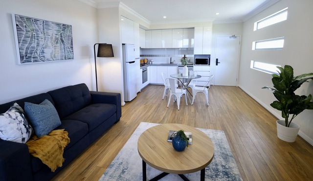 Sky High Midland Penthouse Delight