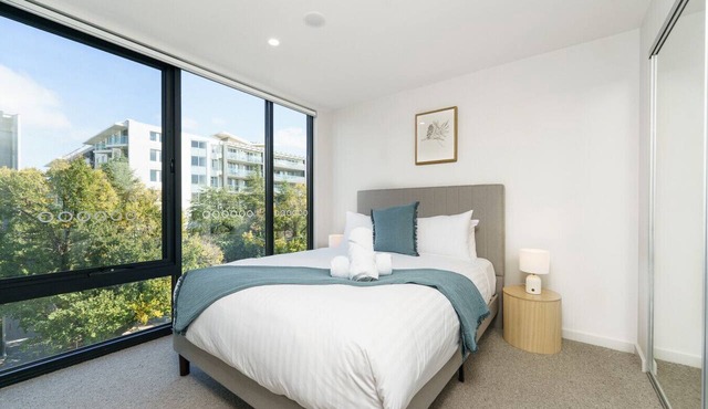 Sleek Braddon Apartment Near Canberra Centre