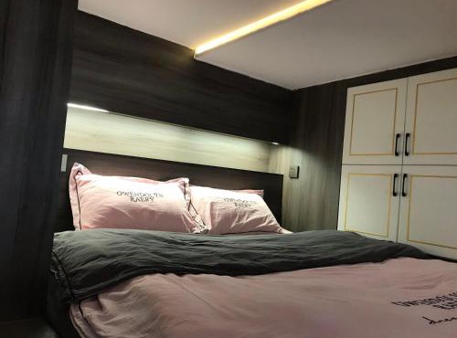 Smart Ruoqi B&B