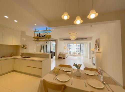 SmileNest Zhangjiajie Downtown Spacious Luxury Suite Private Custom Journeys VIP Ticket Service For 2-10 Guests
