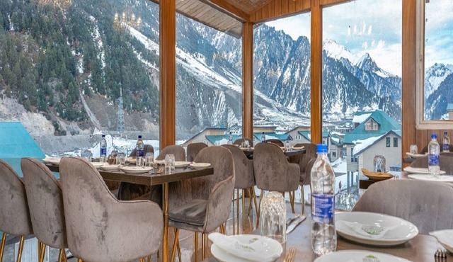 Snowland Resort & Spa - Riverfront