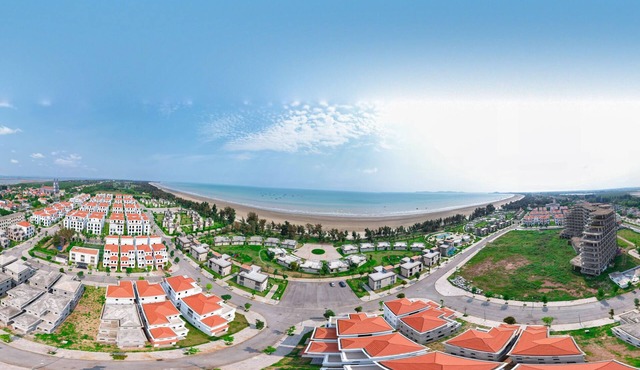 Solar LuxStay Villa - Long Beach