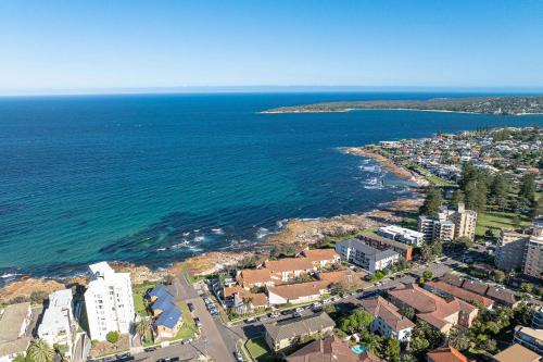 South Cronulla Ocean View Beach House Sleeps 8