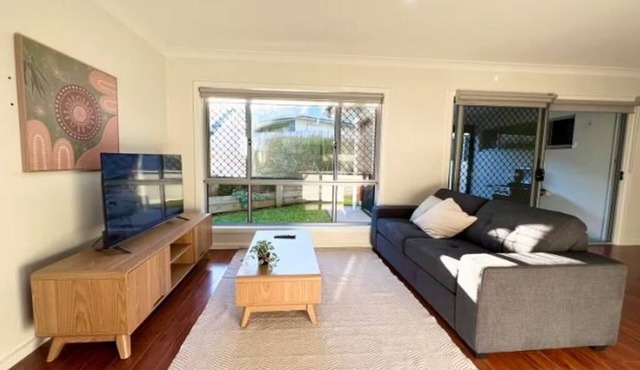 Space & Fun! One House with 2 Duplexes for rent!