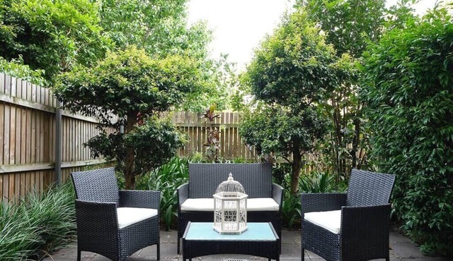 Spacious 2 Bed Family Apartment with Garden