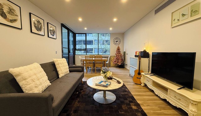 Spacious 3Bed 2Bath 1Car Mascot Apt near airport
