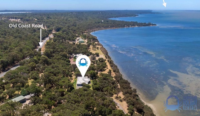 Spacious, modern 4BR, 3 bathroom holiday home on the estuary