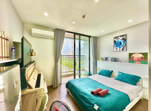 Spectacular Skyline Studio Near Marriott Hotel and Convention Center