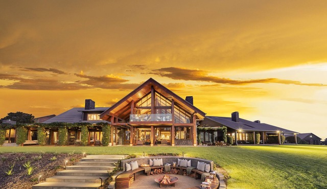 Spicers Peak Lodge