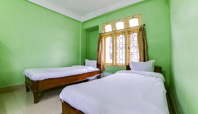 SPOT ON 62000 Hotel The Raj Palace