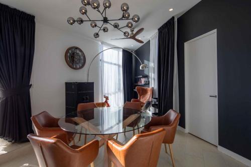 St Falls Penthouse Apartment E604