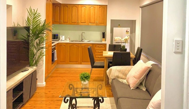 St Marys Affordable 5 Br cozy Housen