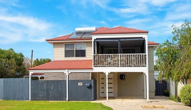 Studio 66 Busselton - newly renovated 2- bed apartment, centrally located.