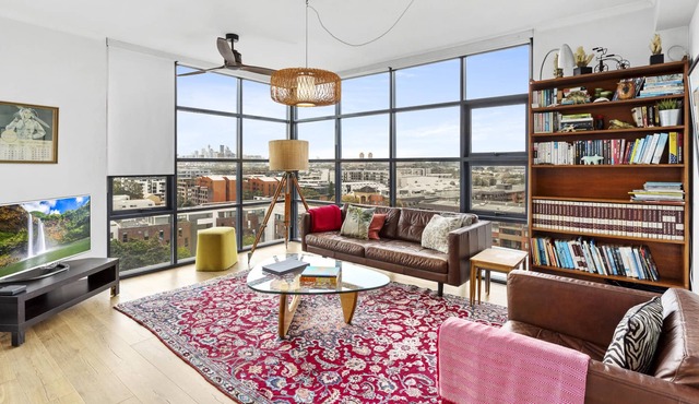 Stunning 2-Bed Apartment with Gorgeous City Views
