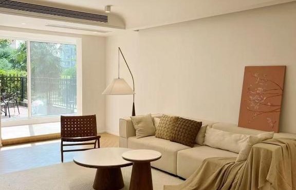 Sunny Abode创世纪花园 Deluxe three bedroom near Xujiahui