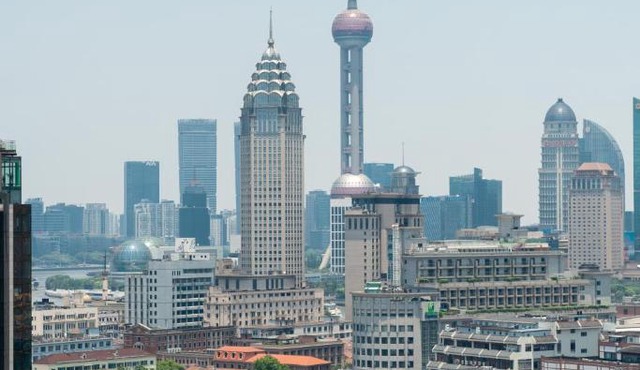 Sunny Abode-Bund view apartment 300m from Yu Garden Modern luxury 3-bedroom, 2-bathroom residence