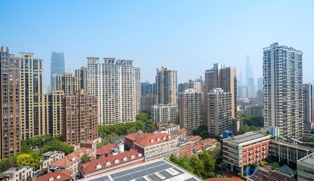 Sunny-Abode View the landmark of Lujiazui 3bedroom near Xintiandi and People's Square &200m to Subway