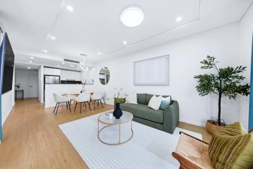 Sunset View 4BR at Mascot Close to CBD & Airport
