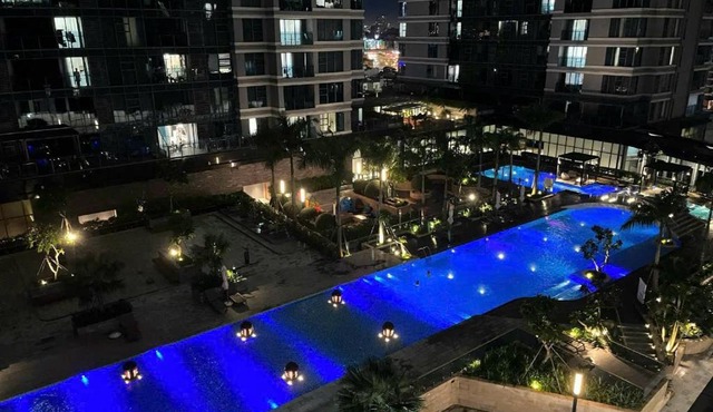 Sunwah Pearl Suites