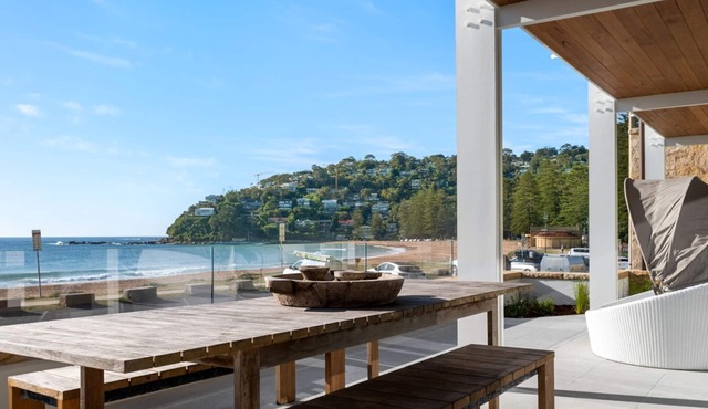 SWELL by Palm Beach Holiday Rentals
