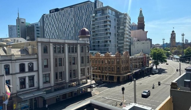 Sydney Riseon Hotel