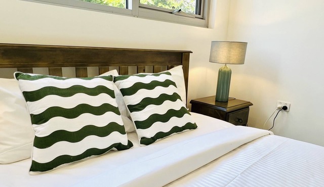 Sydney Strathfield 1 Bed Apt, Near train Station, Closed to CBD