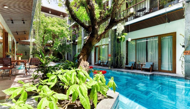 Tam House Villa Hotel