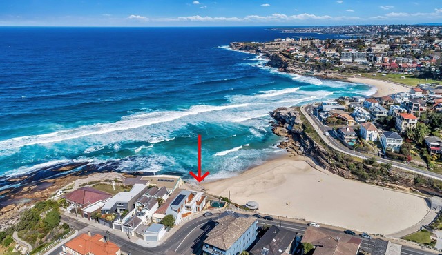Tamarama Apartments - Penthouse with 3 bedrooms