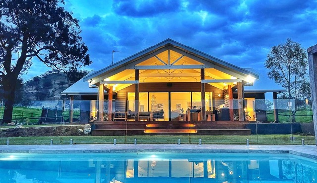The Barn - Unique Luxury Stay