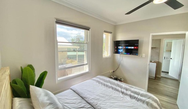 The Beach Side Micro Apartment With Free Parking