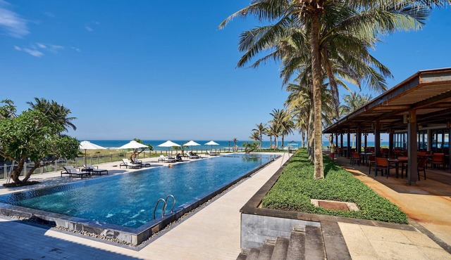The Ocean Luxury Villa Da Nang