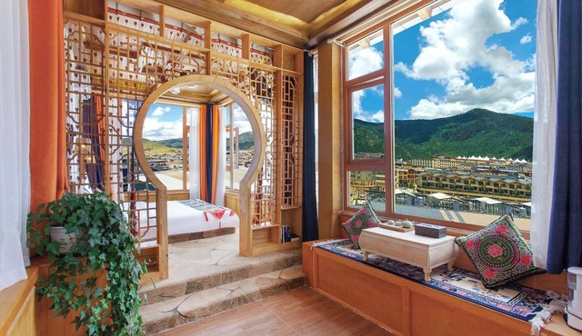 The Peak Living