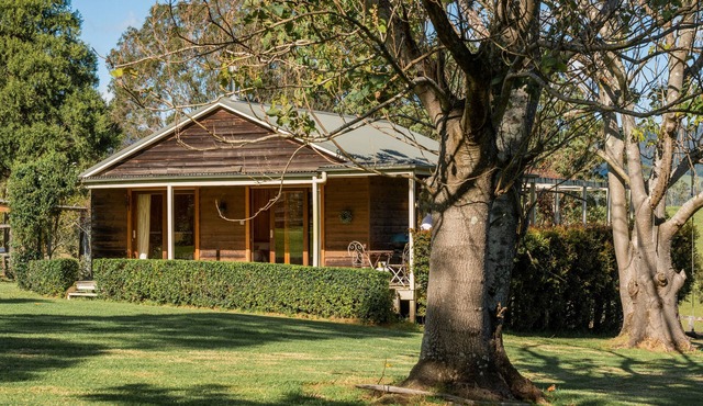 The Willows - Book 2 nights + Stay a 3rd night for Free until the end of August