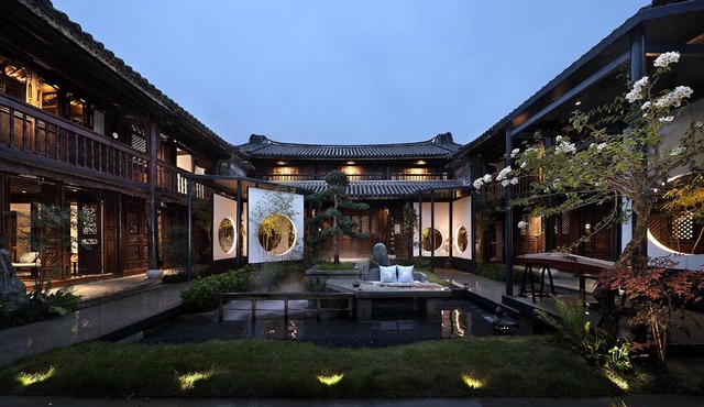 Tianxi Mansion in Dali Ancient City - A Century-Old Official Residence