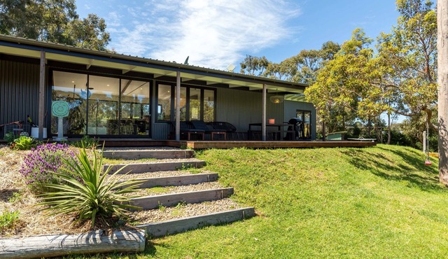 Tiny Lemon Farm, just 5 minutes from Bermagui!