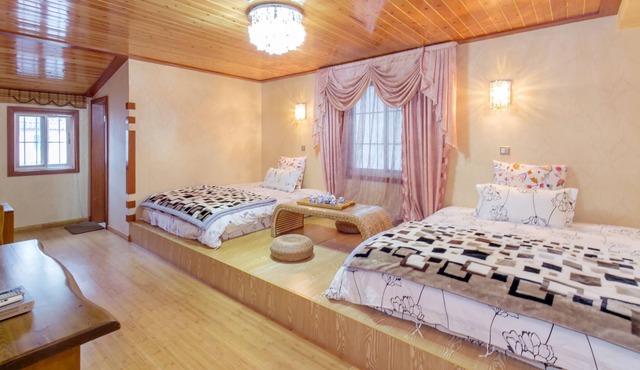 Tongyuanju Hostel