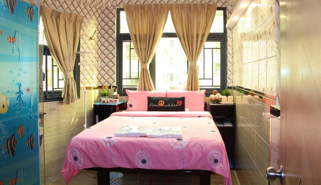 Toronto Holidays (Double Room)